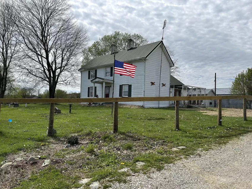 Historic Farmhouse on 3.4 Acres in Hustonville, Kentucky