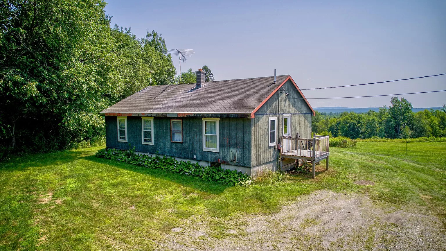 Cozy Ranch Home on 1.90 Acres for Sale in Chester, Maine