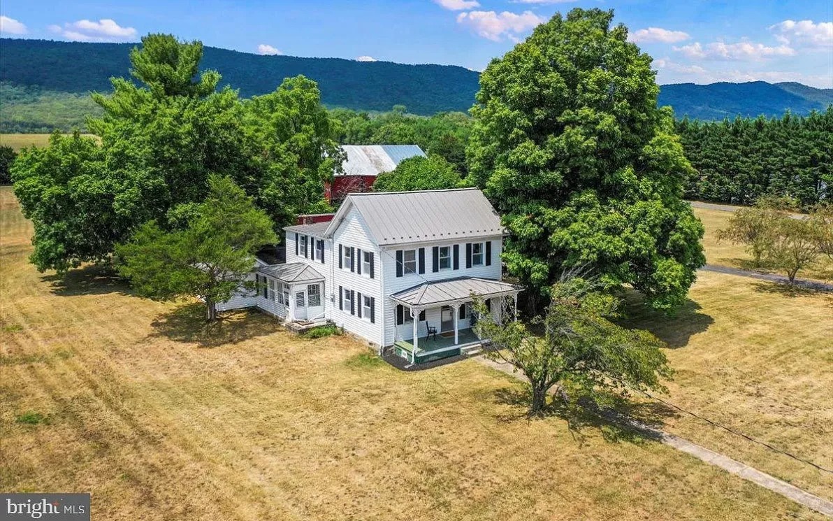 Charming Farmhouse on 6 Acres for Sale in Toms Brook, Virginia