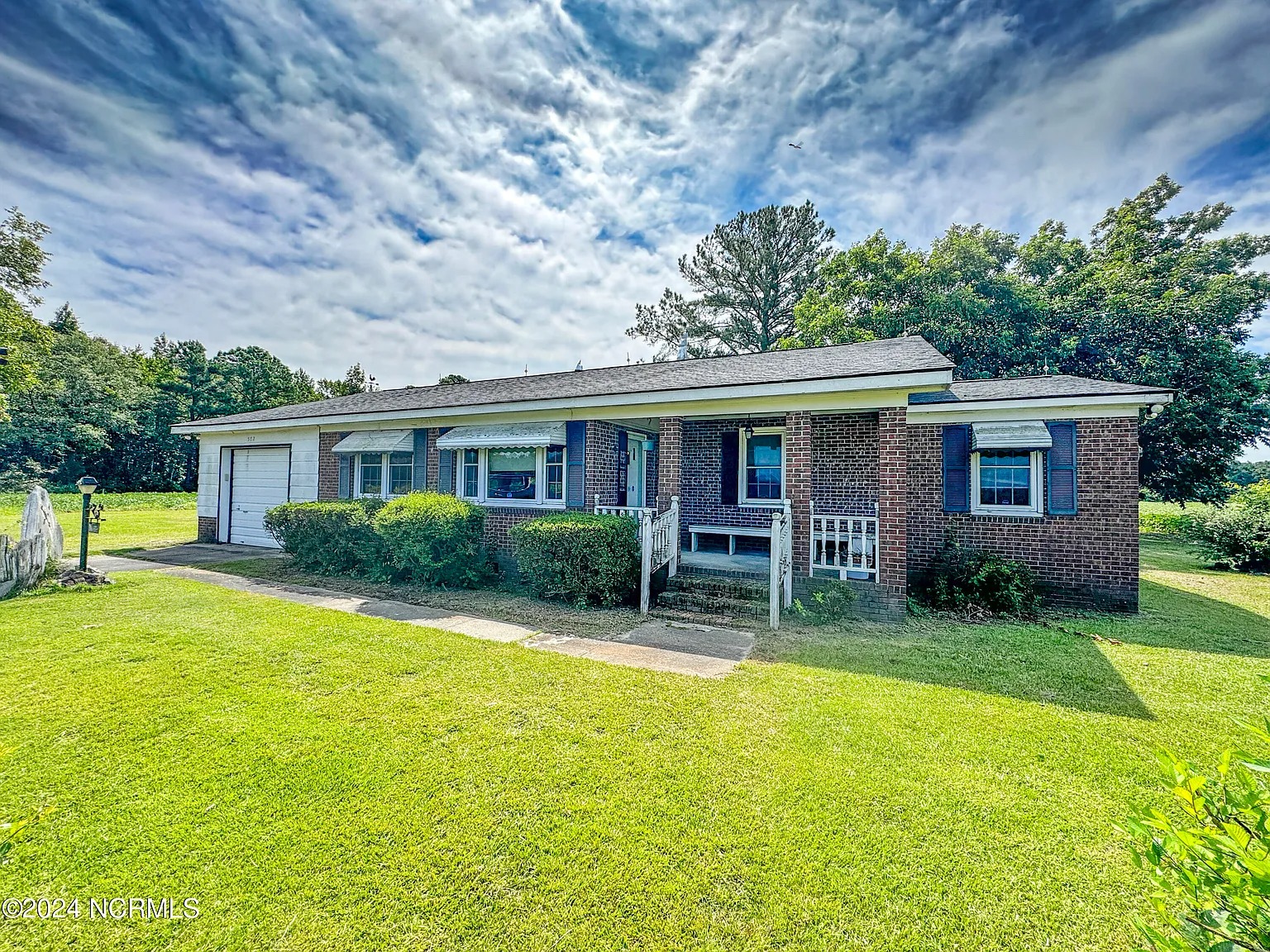 Ranch-Style Home on 10 Acres in Autryville, North Carolina