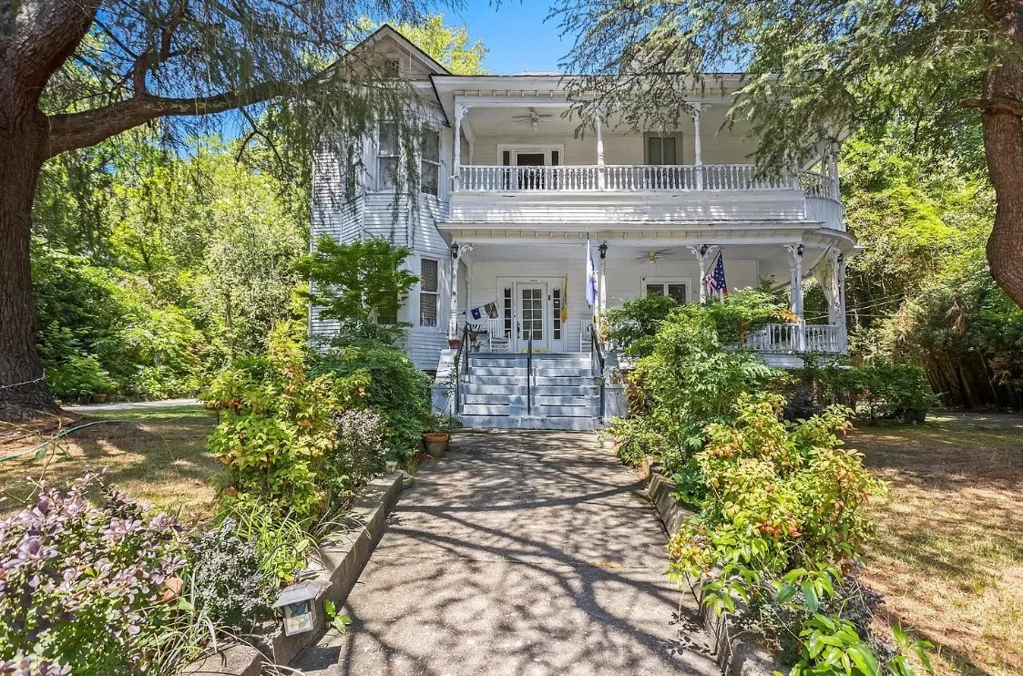 Spacious 7-Bedroom Home on 0.68 Acres in Denmark, South Carolina