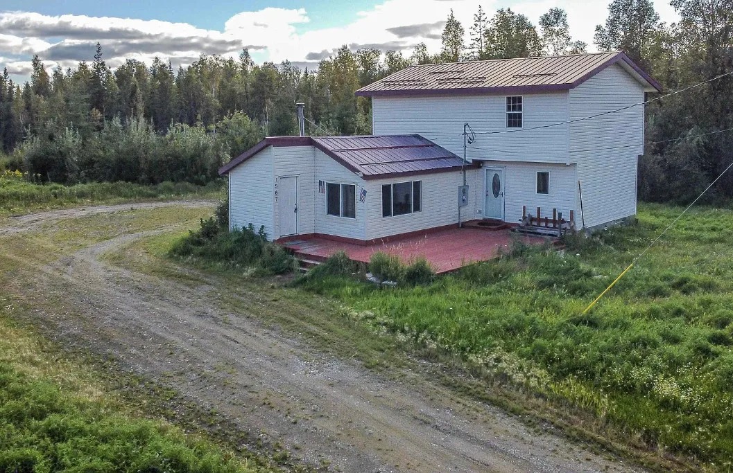 Cozy Home on 5 Acres in Fairbanks, Alaska