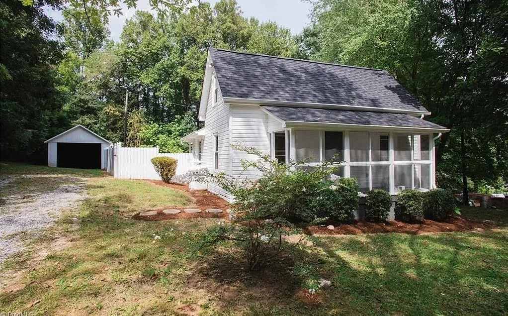 Cozy 840 sq-ft Home in Wilkesboro, North Carolina