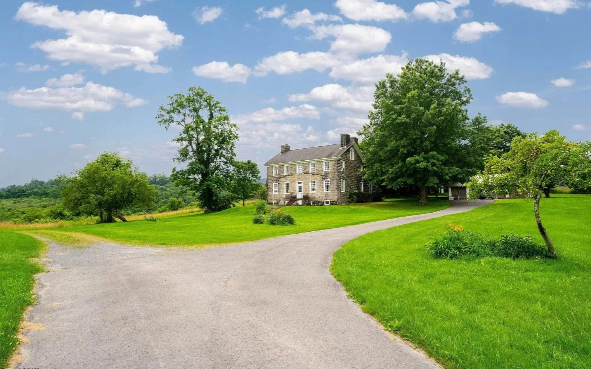 Historic 1818 House on 500 Acres for Sale in Kingwood, West Virginia