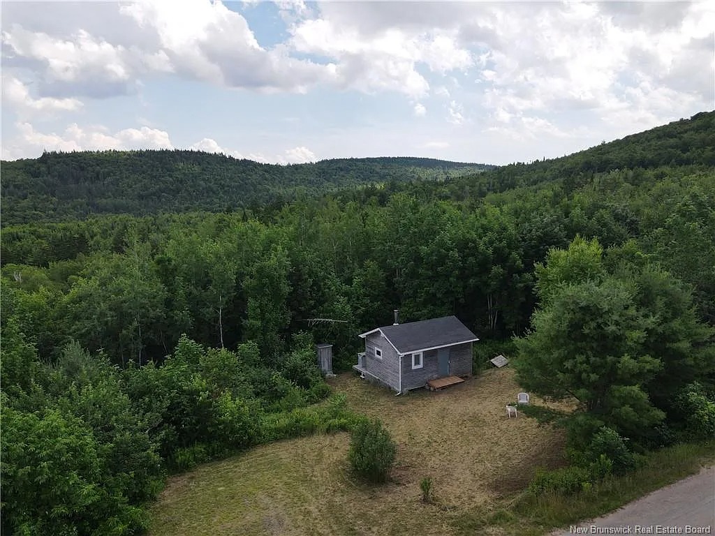 Cozy Cabin on 45 Acres in Springfield, New Brunswick