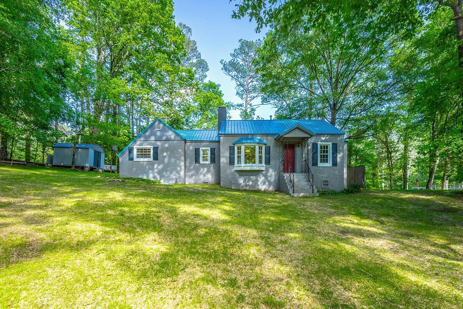 Renovated 3-Bedroom Home in La Fayette, Georgia