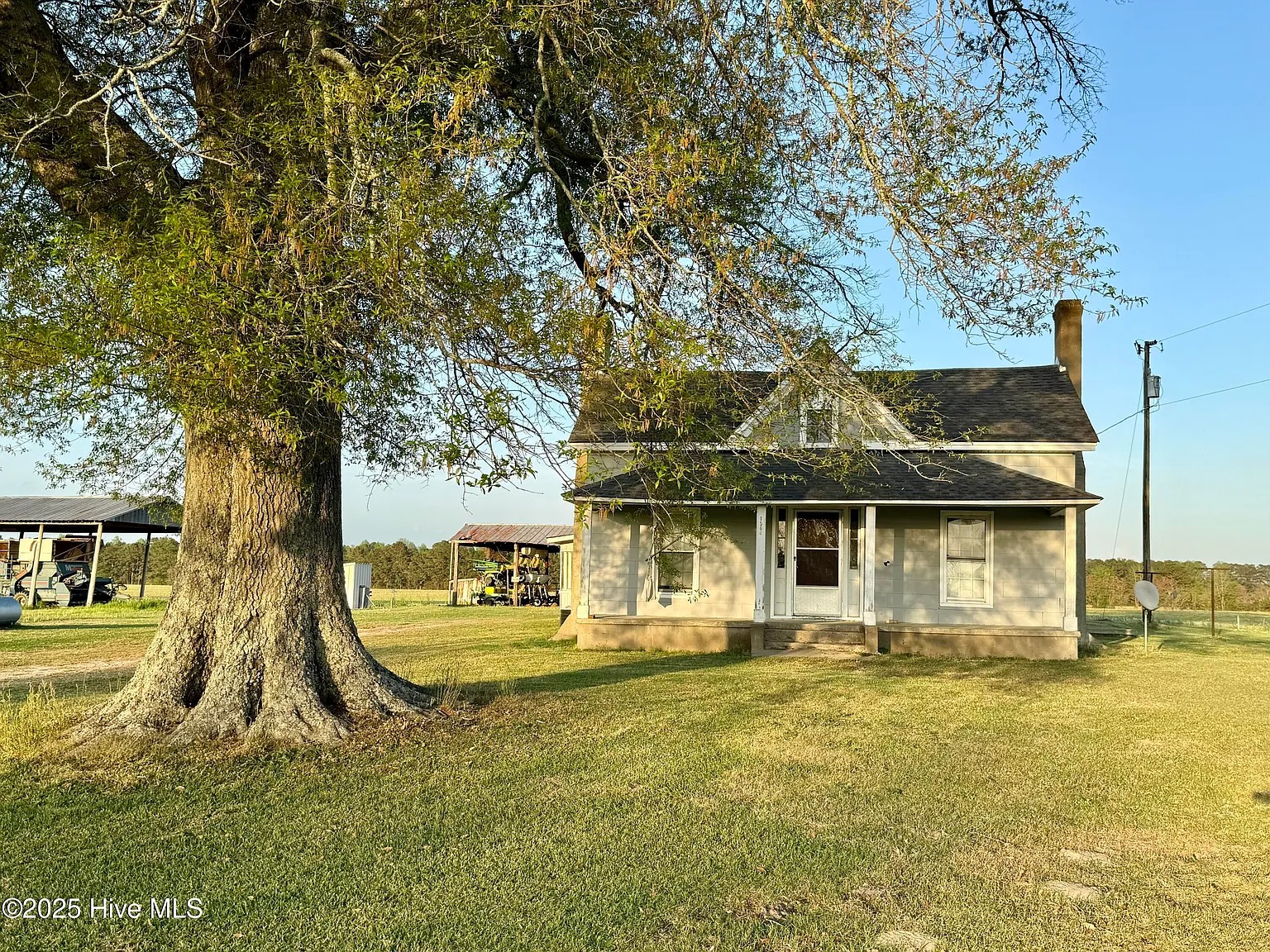 3-Bedroom Farmhouse on 0.54 Acres in Williamston, North Carolina