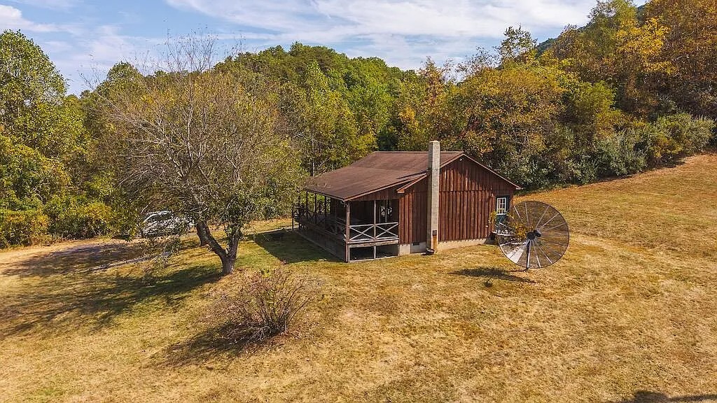 36-Acre Auction Property with Cabin in Hot Springs, Virginia