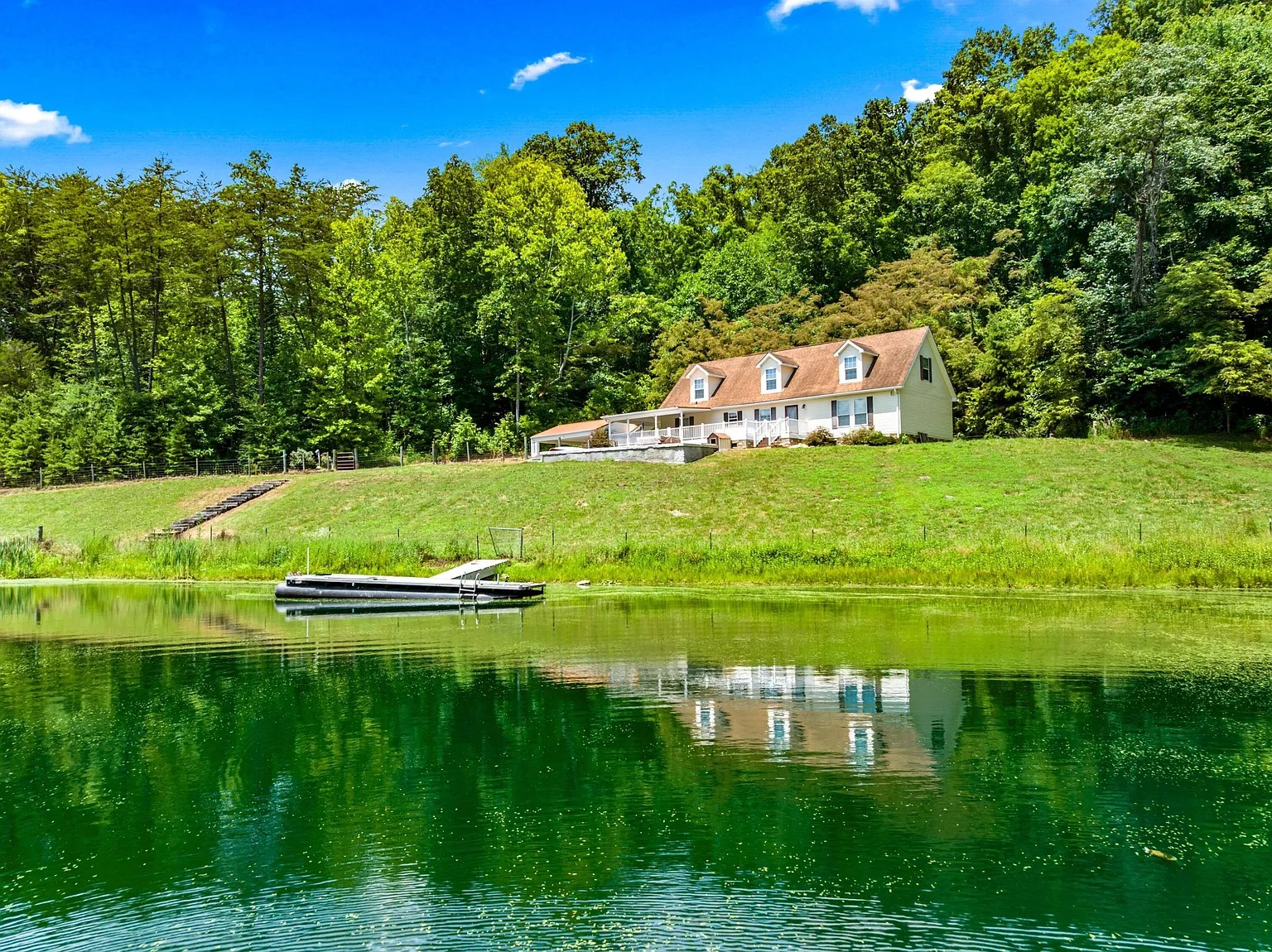 5-Bedroom Home with Lake Views on 31 Acres in Mooresburg, Tennessee