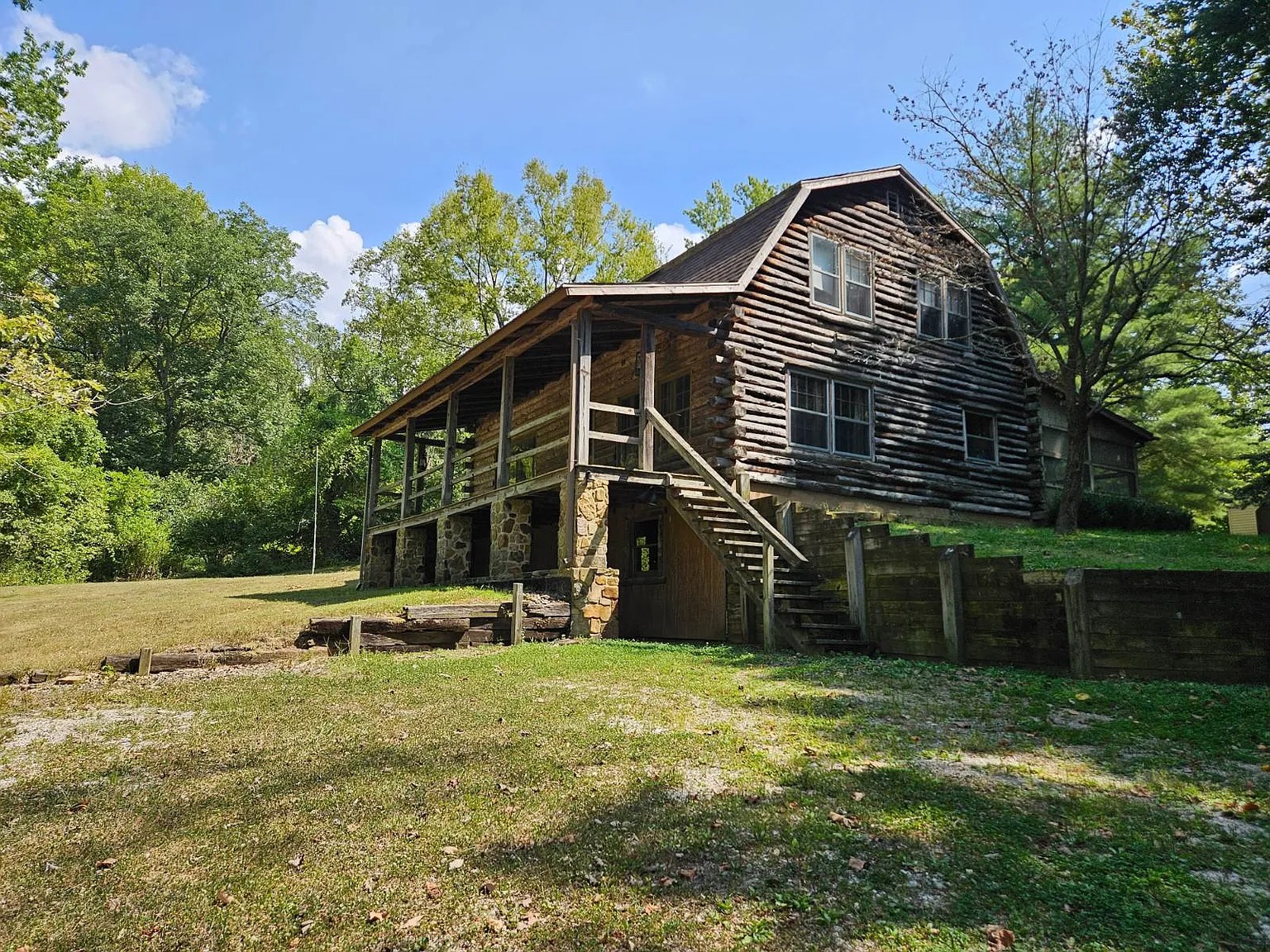 5-Acre Rural Home with Outbuildings in New Harmony, Indiana