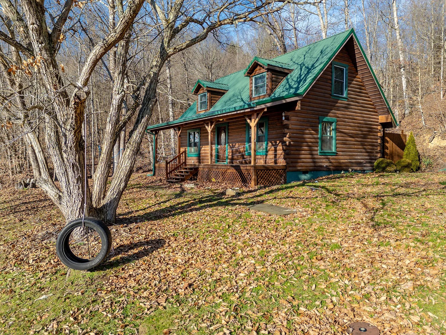 Log Cabin with 1.29 Acres in Vanceburg, Kentucky