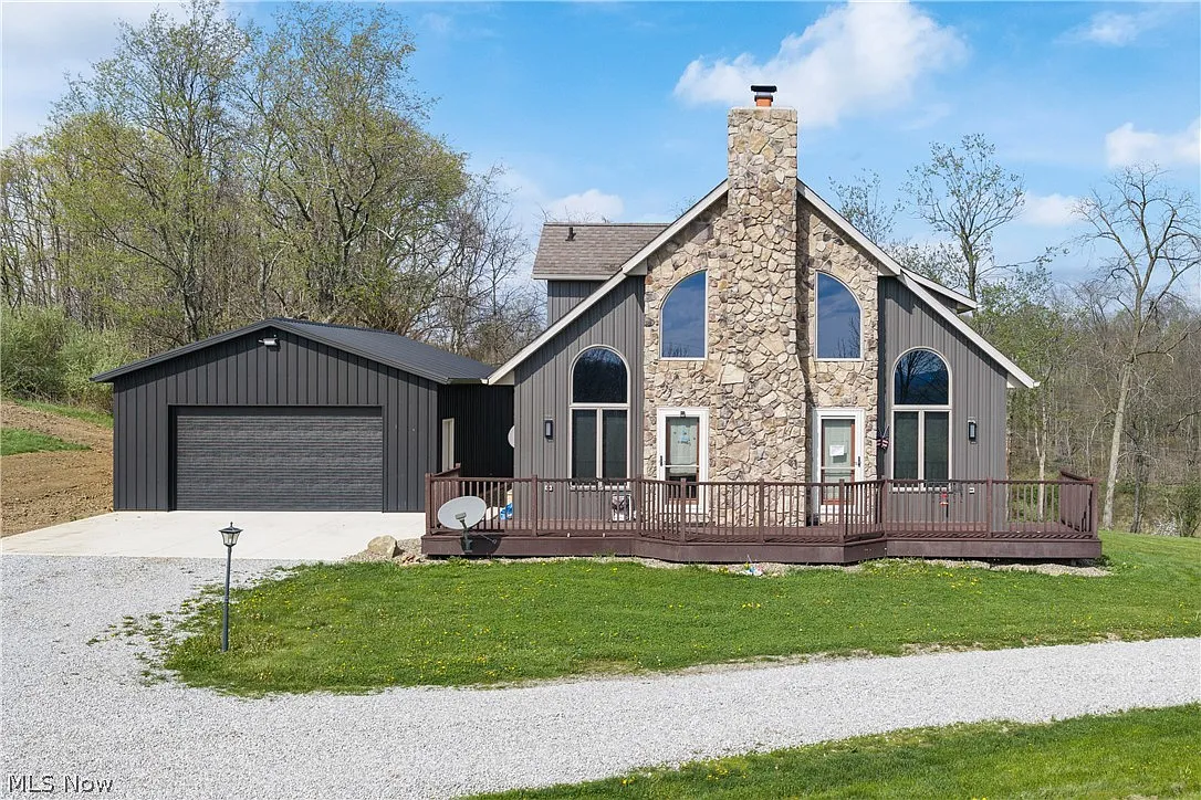 Cape Cod Home with 50.12 Acres in Cadiz, Ohio
