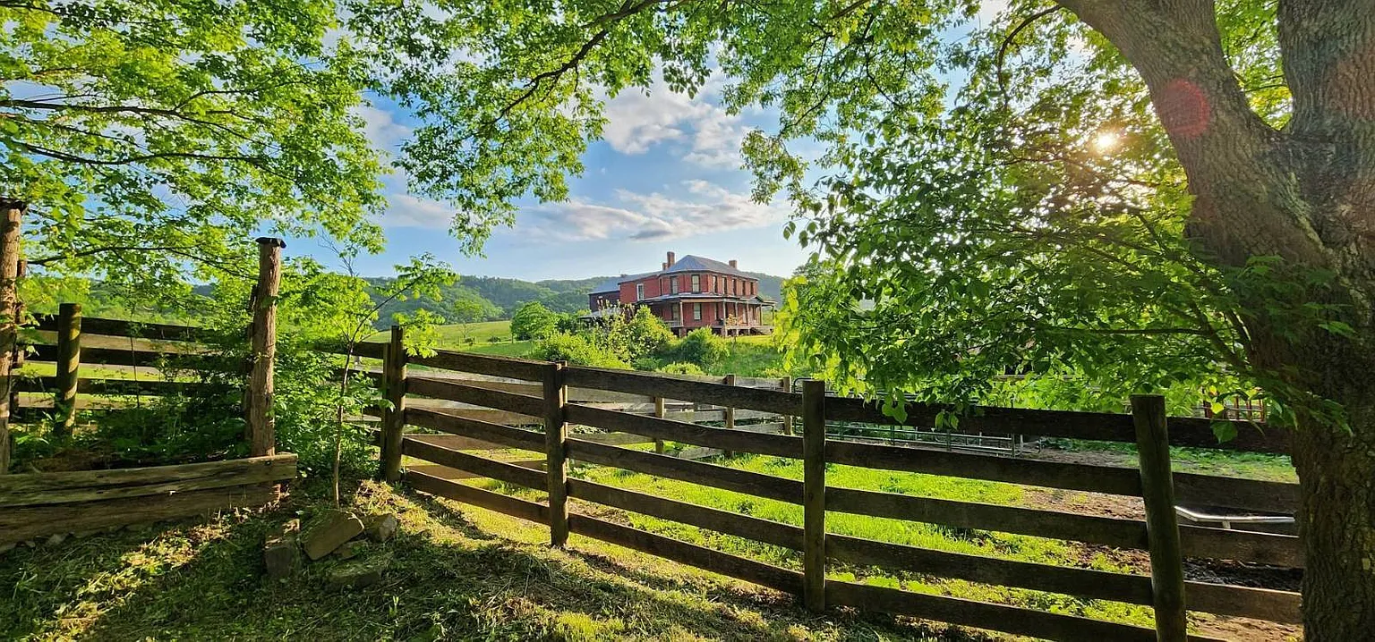 Home with 48.6 Acres in Alderson, West Virginia