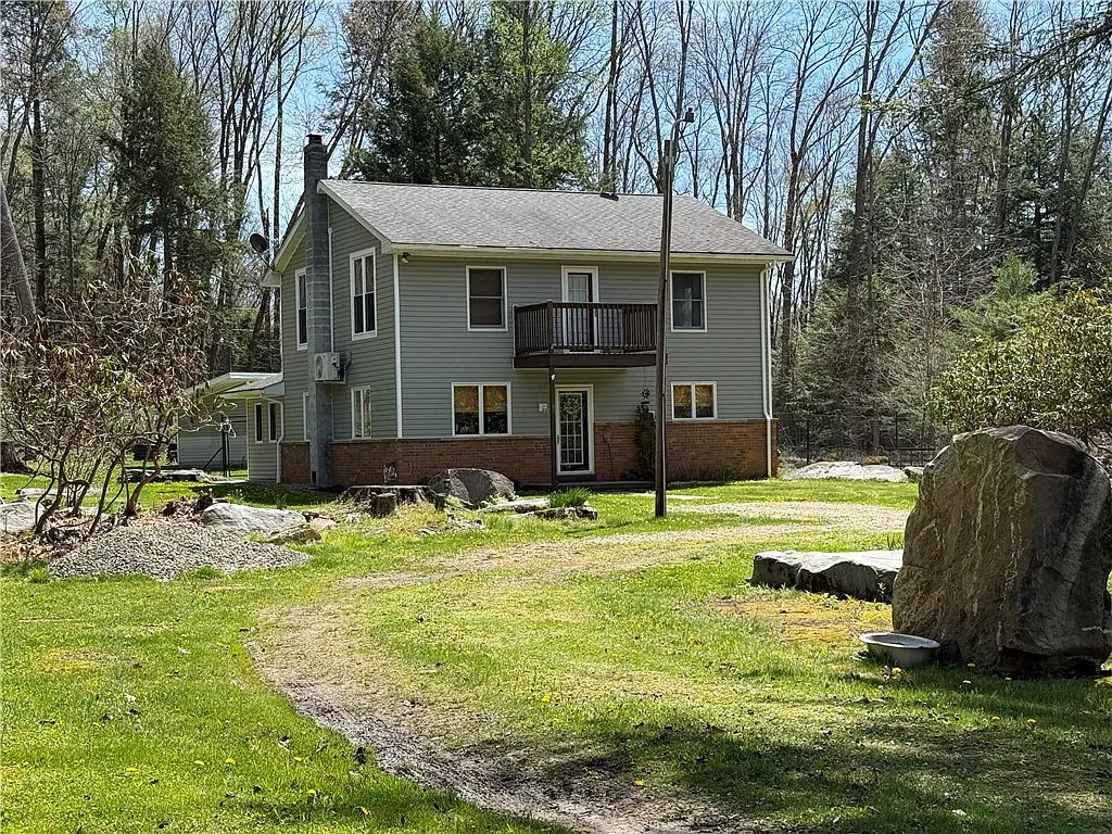 Beautiful Home with 23 Acres in Mahaffey, Pennsylvania