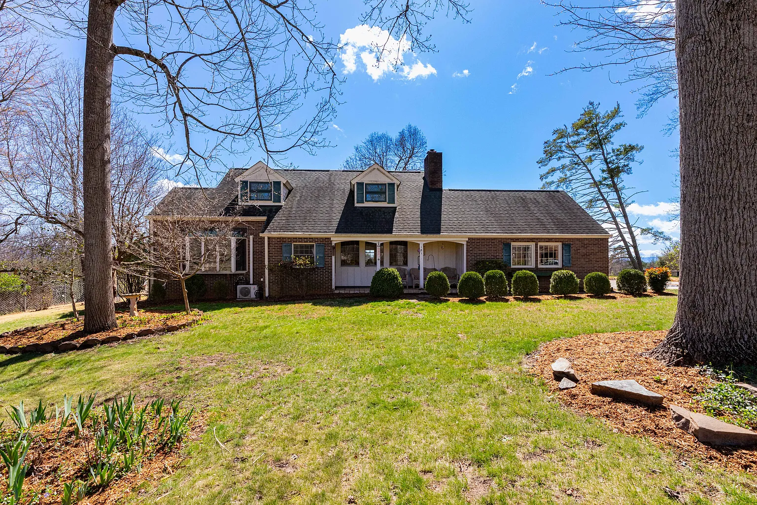 Beautiful Cape Cod Home in Mars Hill, North Carolina
