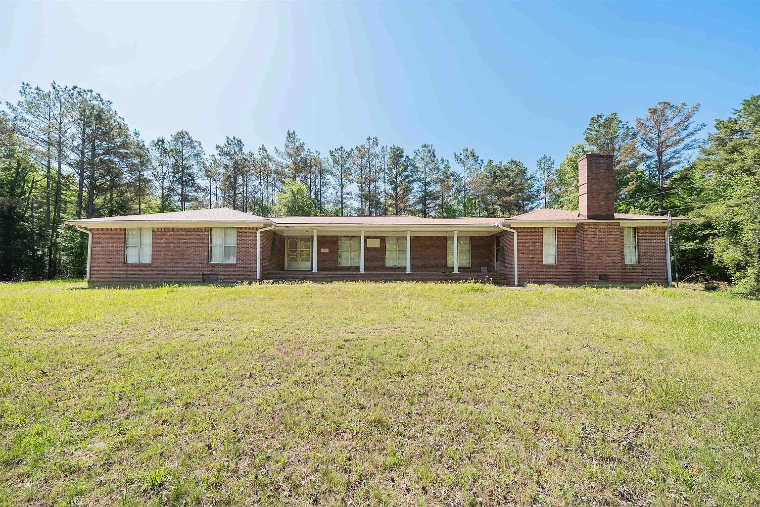 Ranch Home with 3 Acres in Saulsbury, Tennessee