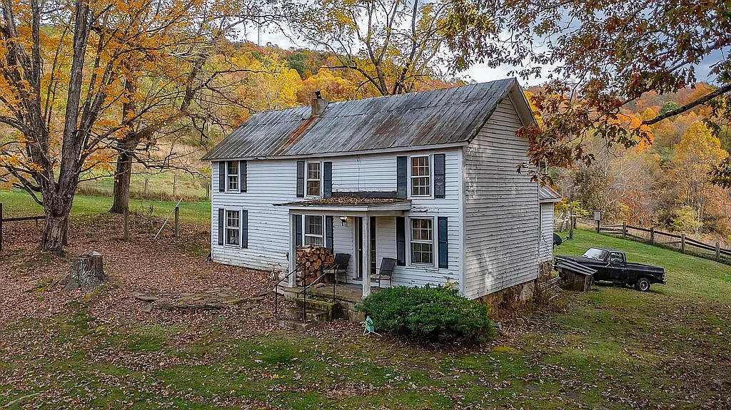 Single Family Home with 56 Acres in Bluefield, West Virginia